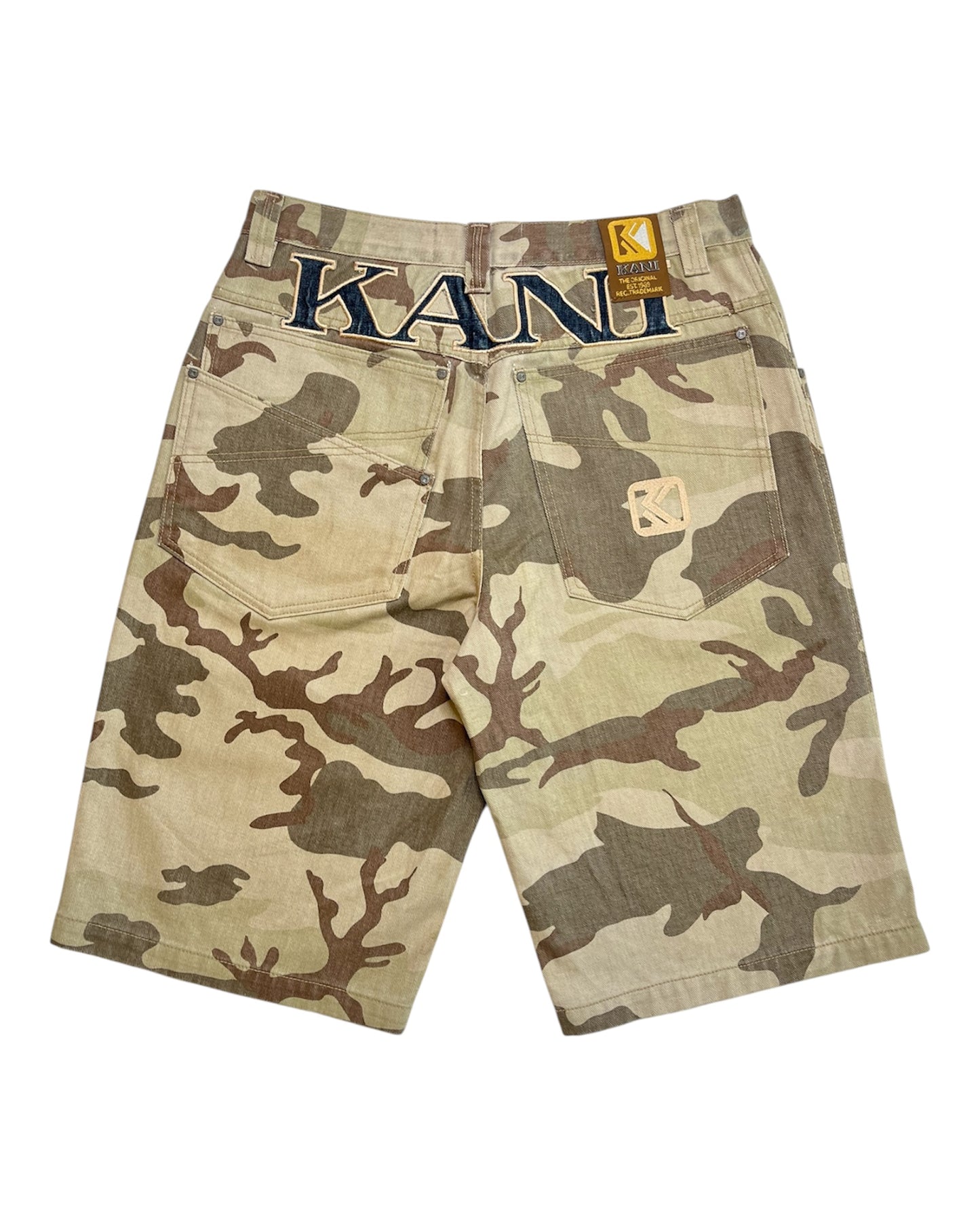 Karl Kani Camo Shorts (34)