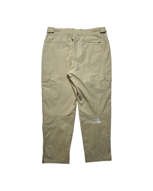 The North Face Windbrakers (L)