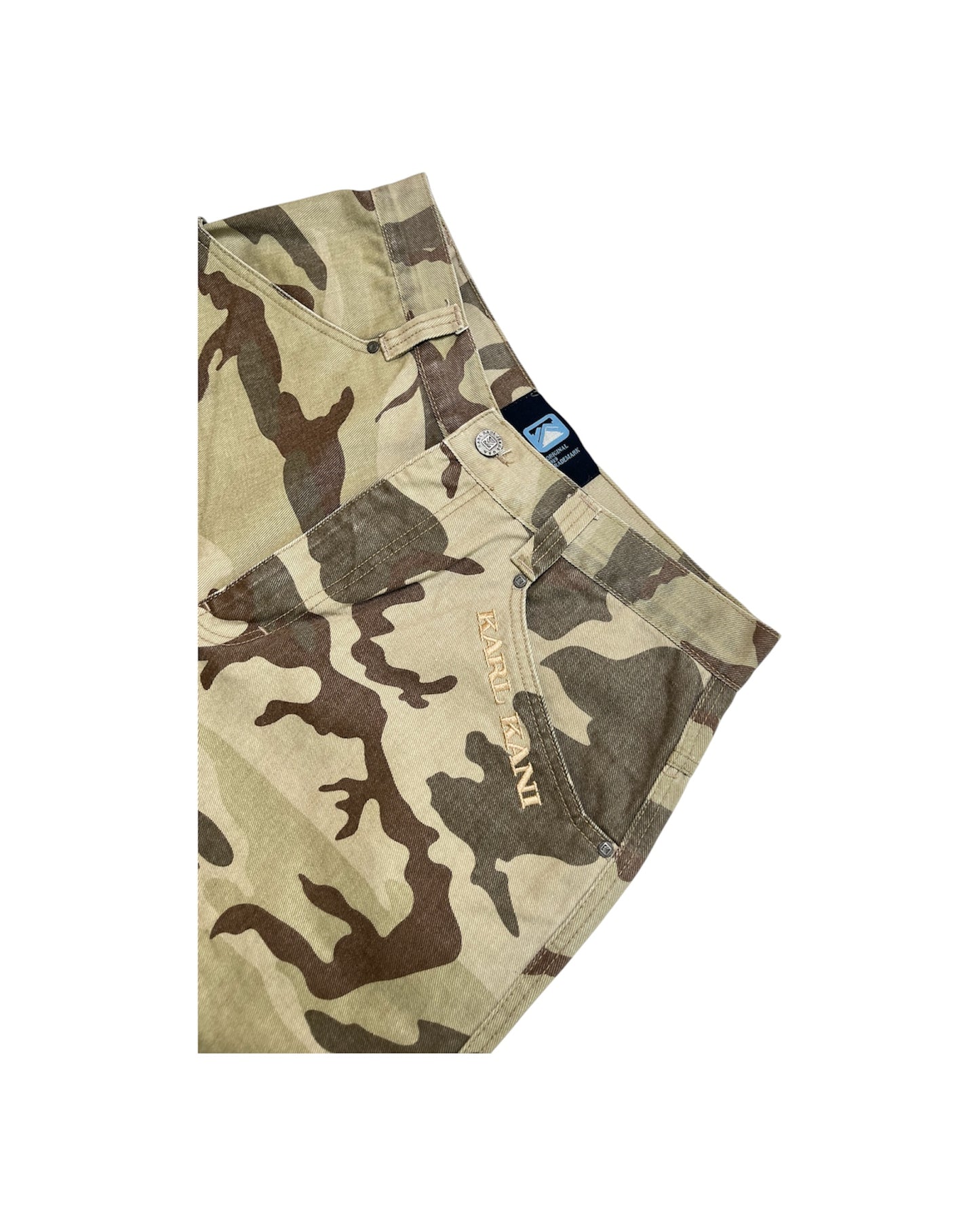 Karl Kani Camo Shorts (34)